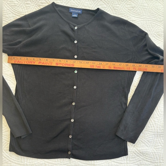 Vintage Silk Cardigan Ann Taylor Mini Eyelet detailing  Black Medium - Picture 3 of 7